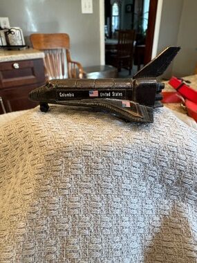 Columbia Black Space Shuttle Decorative Model with US Flags Die Cast Pencil Shar